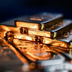 Harga Emas Dunia Bergejolak: Ini Dampaknya ke Investor